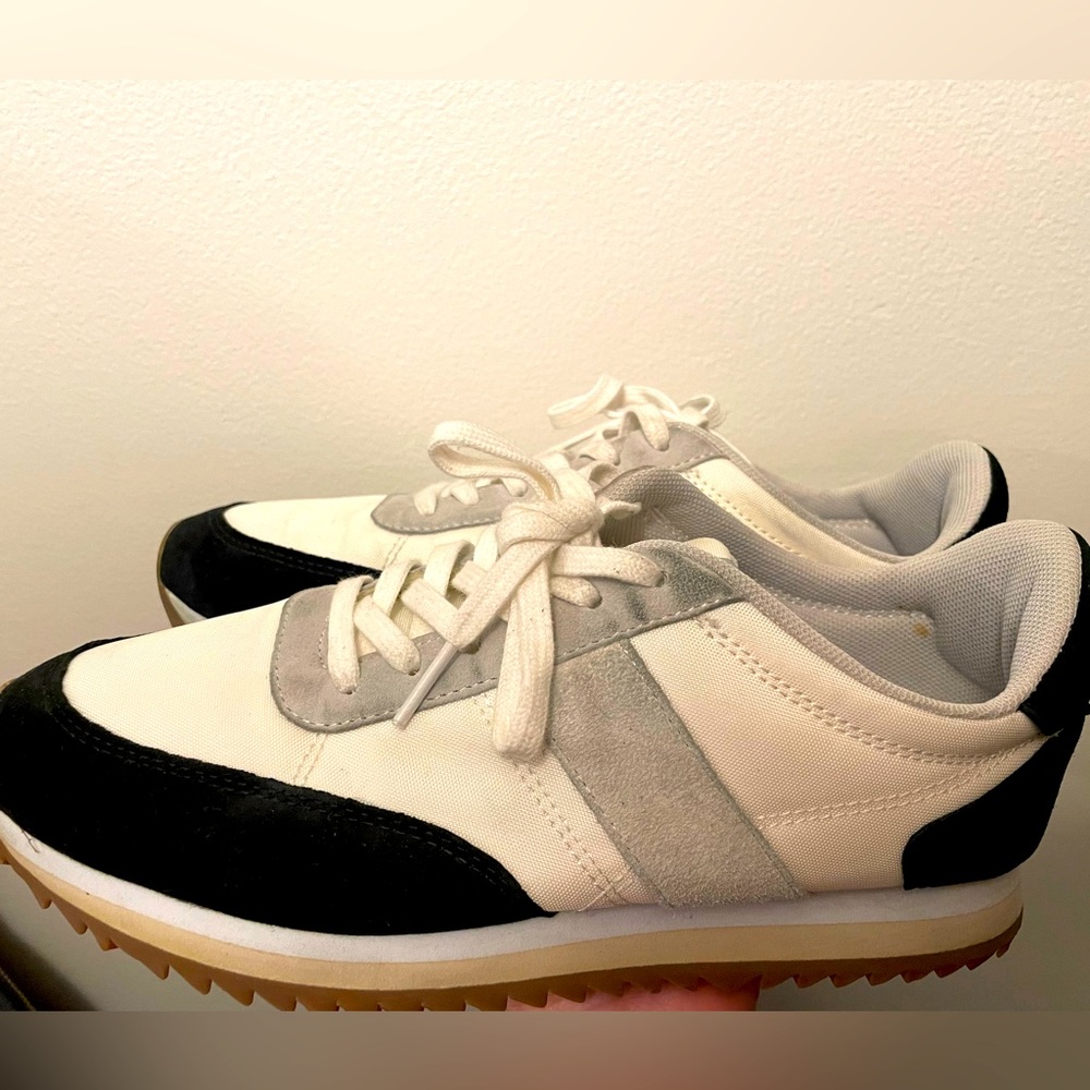 Barely worn J Crew sneaker